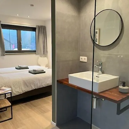 Les Midis Au - La Batisse - 4 Personnes Stavelot