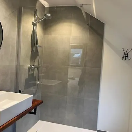 Les Midis Au - La Batisse - 4 Personnes 스타블로